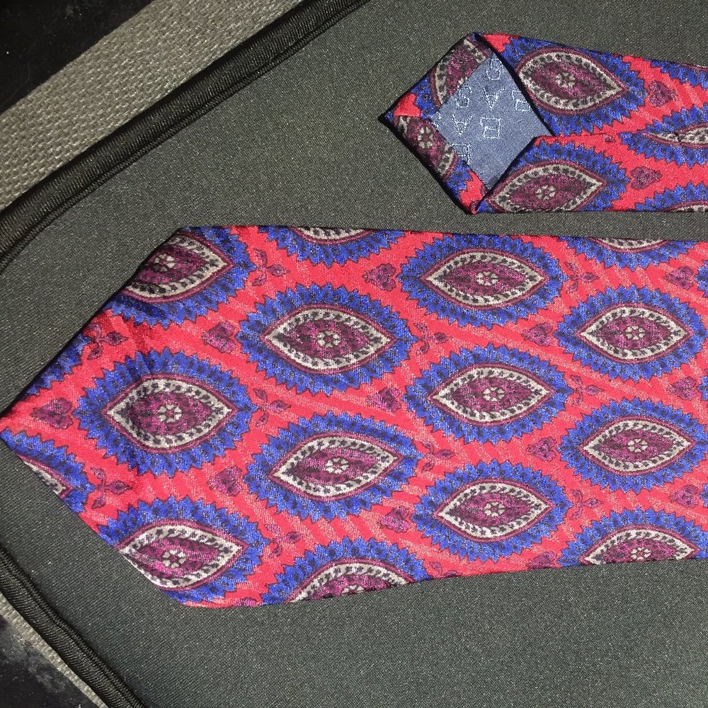 Tie by Basile. Made In Italy